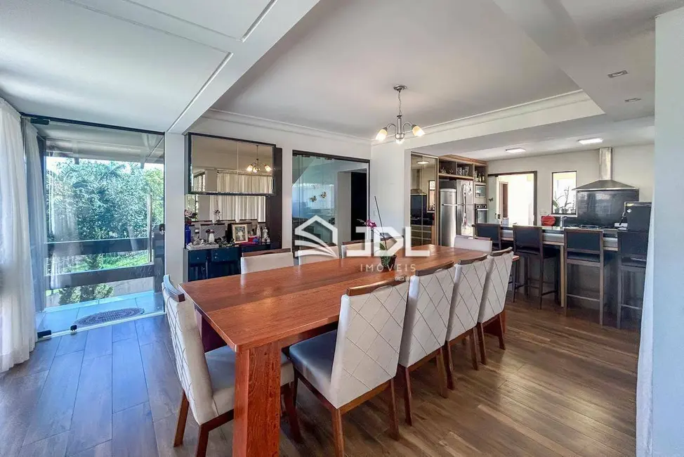 Casa com 5 quartos à venda, 631m2 em Itoupava Norte, Blumenau - SC - imagem 3 Foto 3 de Casa com 5 quartos à venda, 631m2 em Itoupava Norte, Blumenau - SC