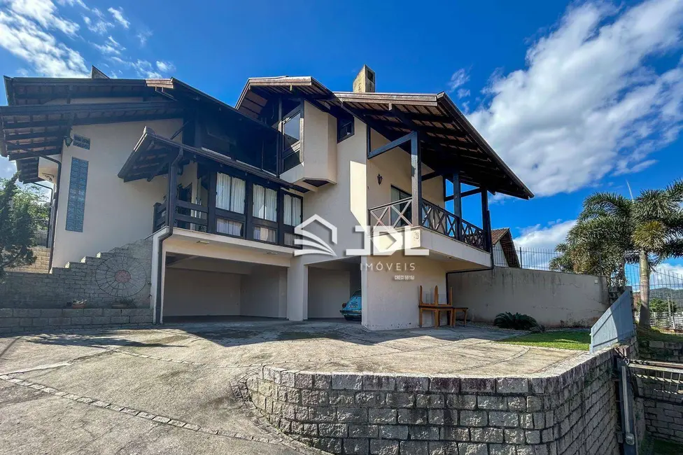 Foto 1 de Casa com 5 quartos à venda, 631m2 em Itoupava Norte, Blumenau - SC