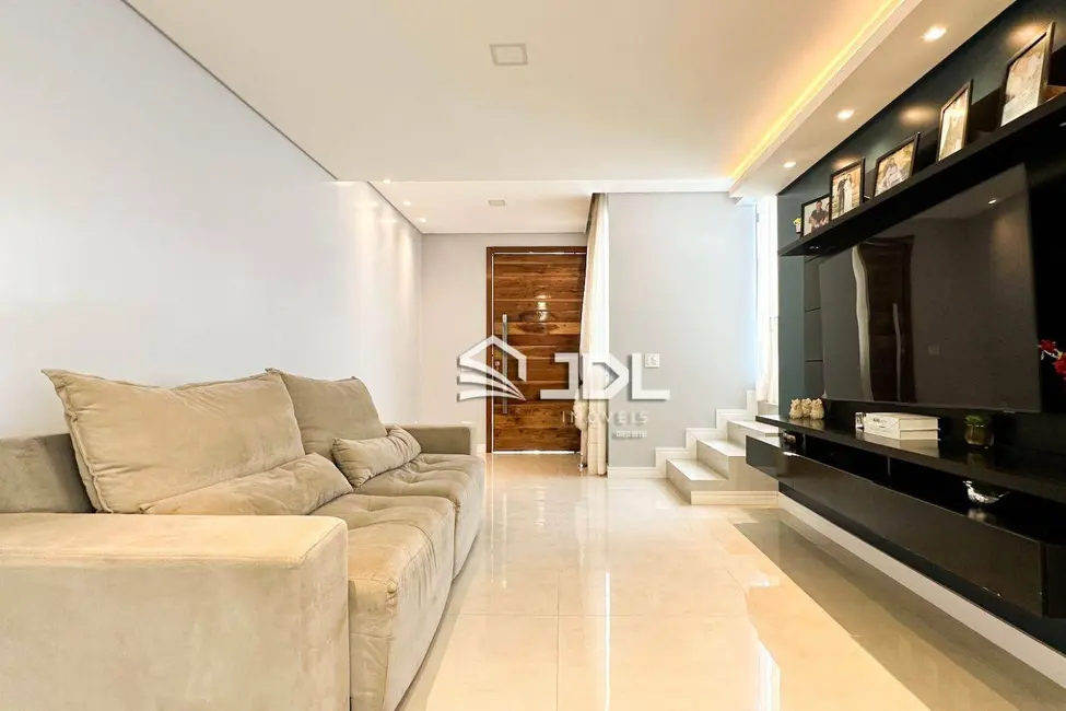 Casa com 3 quartos à venda, 292m2 em Itoupava Norte, Blumenau - SC - imagem 5 Foto 5 de Casa com 3 quartos à venda, 292m2 em Itoupava Norte, Blumenau - SC