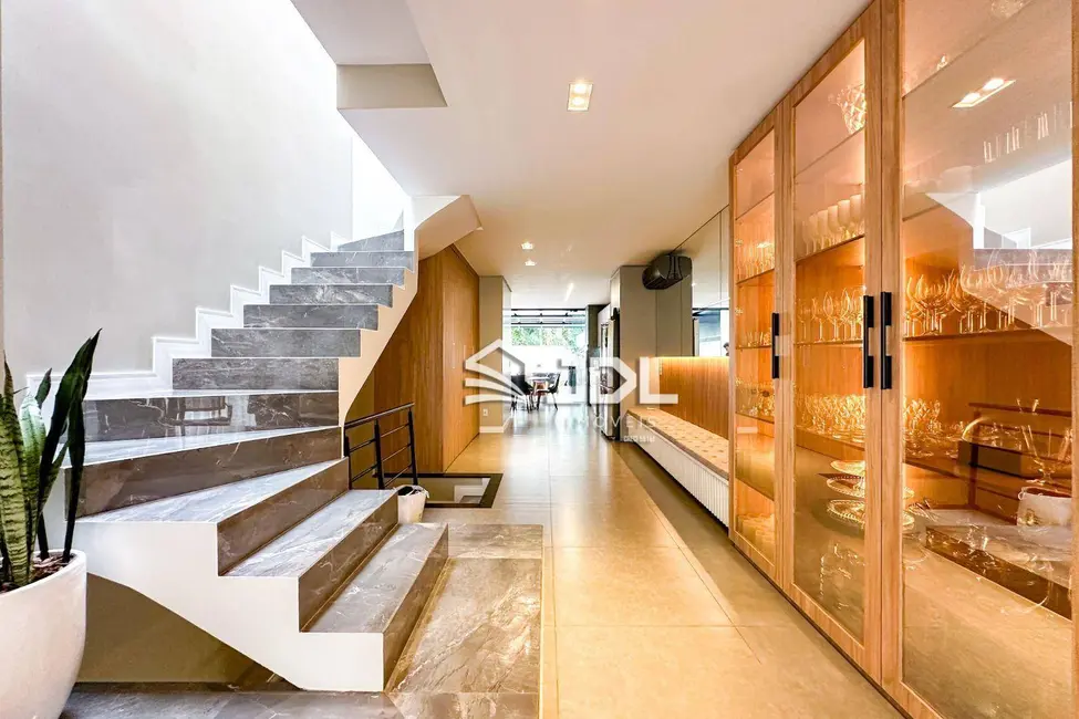 Casa com 3 quartos à venda, 140m2 em Badenfurt, Blumenau - SC - imagem 4 Foto 4 de Casa com 3 quartos à venda, 140m2 em Badenfurt, Blumenau - SC