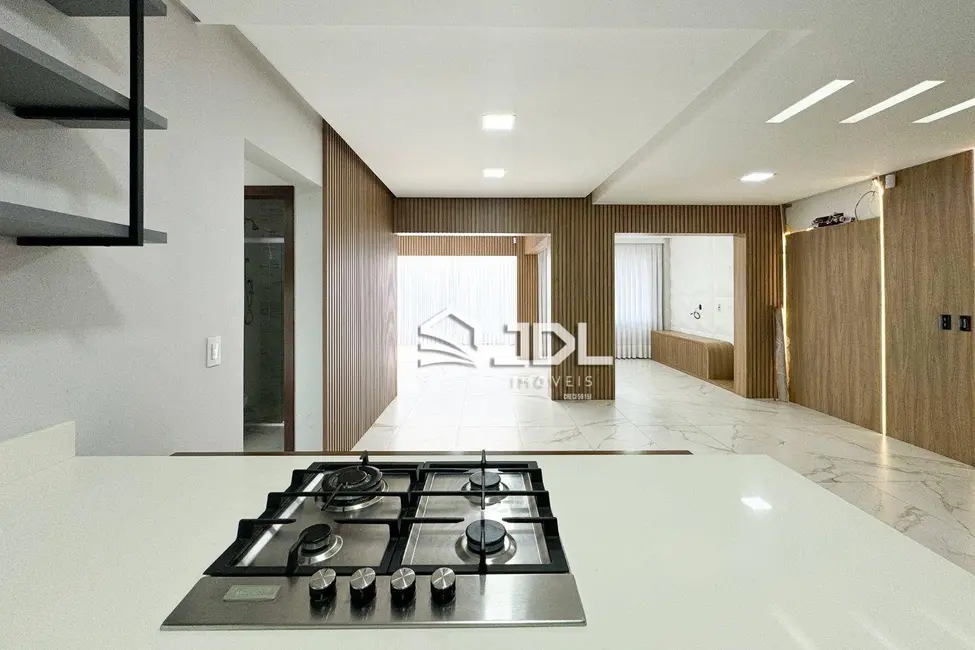 Casa com 3 quartos à venda, 247m2 em Tribess, Blumenau - SC - imagem 3 Foto 3 de Casa com 3 quartos à venda, 247m2 em Tribess, Blumenau - SC
