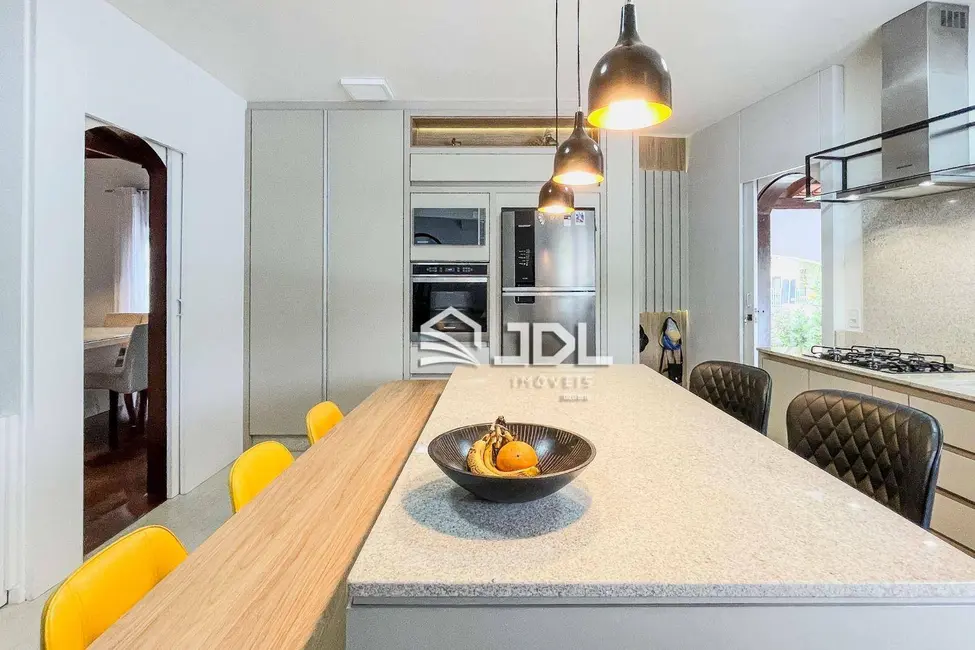 Casa de Condomínio com 3 quartos à venda, 466m2 em Vorstadt, Blumenau - SC - imagem 6 Foto 6 de Casa de Condomínio com 3 quartos à venda, 466m2 em Vorstadt, Blumenau - SC