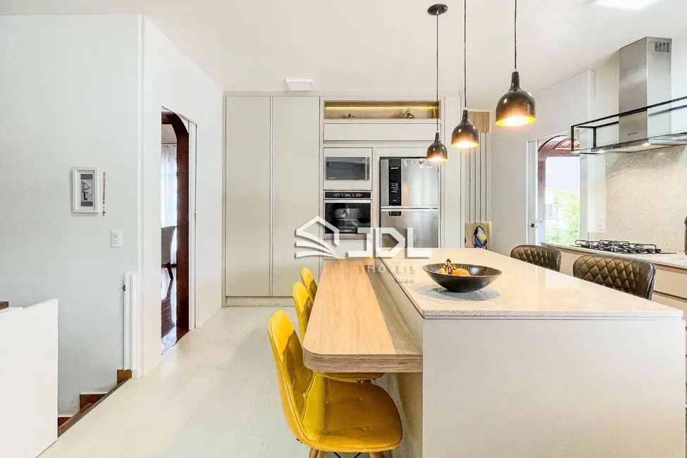 Casa de Condomínio com 3 quartos à venda, 466m2 em Vorstadt, Blumenau - SC - imagem 7 Foto 7 de Casa de Condomínio com 3 quartos à venda, 466m2 em Vorstadt, Blumenau - SC
