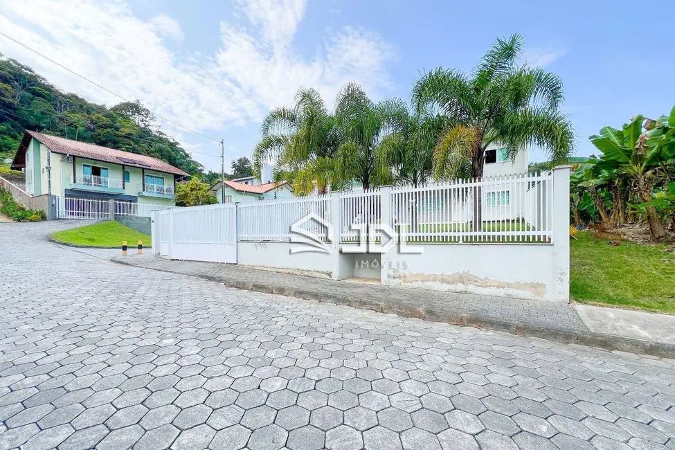 Casa com 5 quartos à venda, 464m2 em Garcia, Blumenau - SC - imagem 5 Foto 5 de Casa com 5 quartos à venda, 464m2 em Garcia, Blumenau - SC