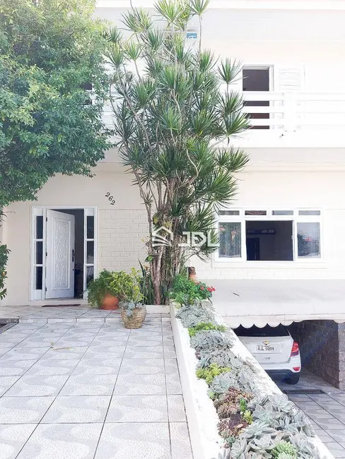 Foto 1 de Casa com 5 quartos à venda, 420m2 em Coqueiros, Florianopolis - SC