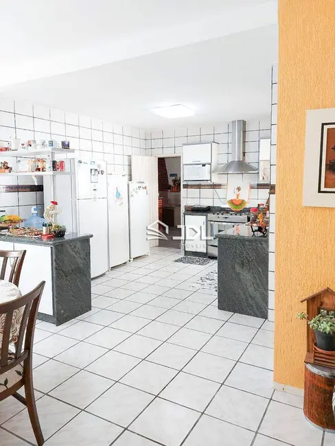Casa com 5 quartos à venda, 420m2 em Coqueiros, Florianopolis - SC - imagem 4 Foto 4 de Casa com 5 quartos à venda, 420m2 em Coqueiros, Florianopolis - SC