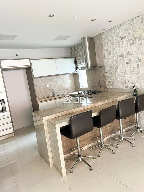 Casa com 3 quartos à venda, 364m2 em Velha, Blumenau - SC - imagem 3 Foto 3 de Casa com 3 quartos à venda, 364m2 em Velha, Blumenau - SC