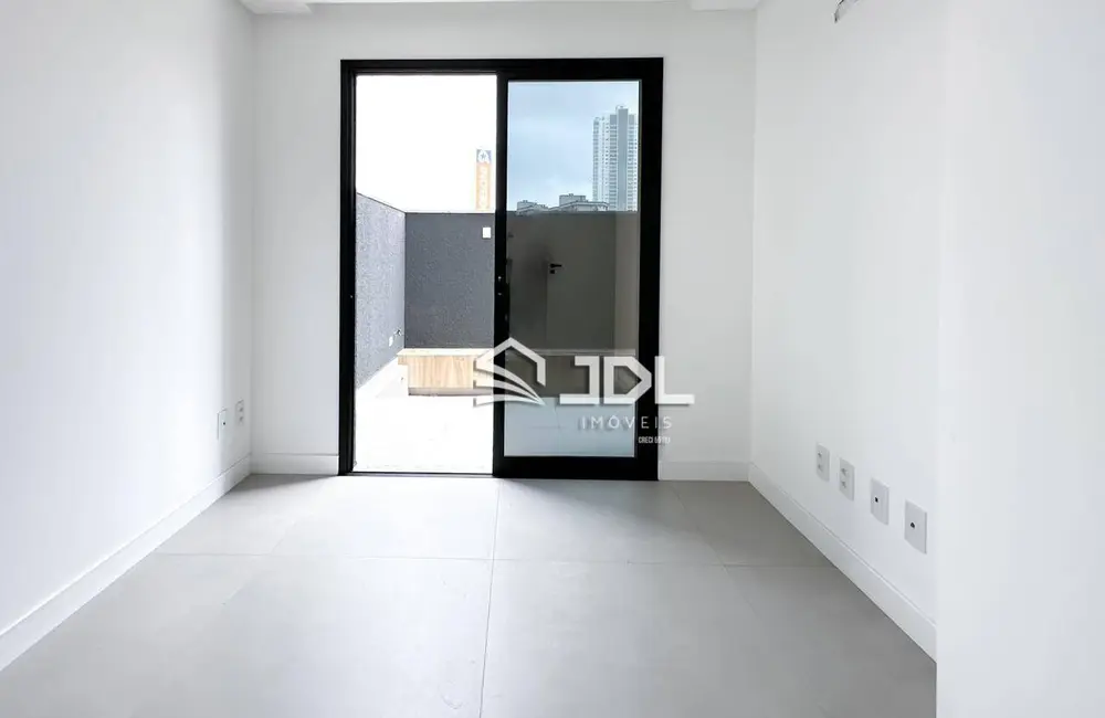Apartamento com 2 quartos à venda, 121m2 em Centro, Blumenau - SC - imagem 4 Foto 4 de Apartamento com 2 quartos à venda, 121m2 em Centro, Blumenau - SC
