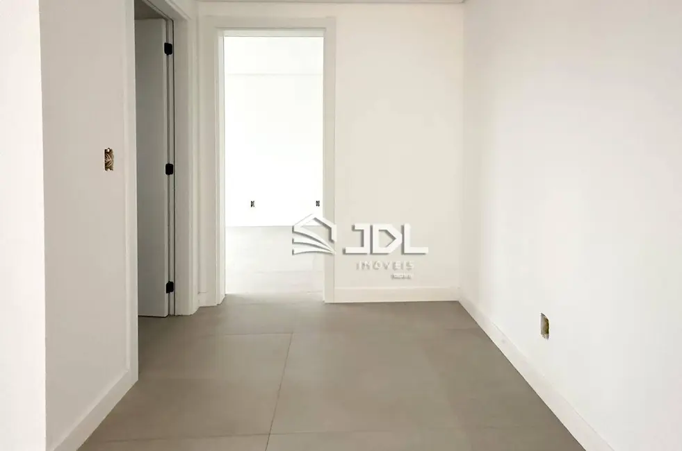 Apartamento com 1 quarto à venda, 57m2 em Centro, Blumenau - SC - imagem 3 Foto 3 de Apartamento com 1 quarto à venda, 57m2 em Centro, Blumenau - SC