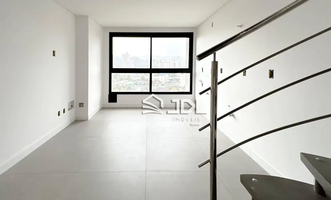 Apartamento com 1 quarto à venda, 68m2 em Centro, Blumenau - SC - imagem 3 Foto 3 de Apartamento com 1 quarto à venda, 68m2 em Centro, Blumenau - SC