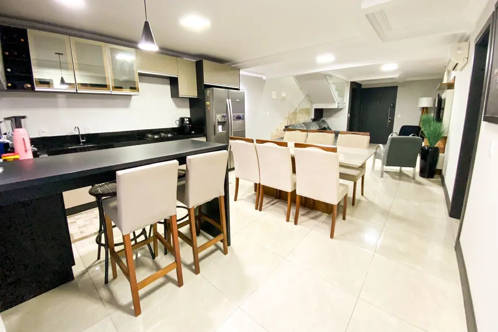 Casa com 3 quartos à venda, 201m2 em Itoupava Norte, Blumenau - SC - imagem 3 Foto 3 de Casa com 3 quartos à venda, 201m2 em Itoupava Norte, Blumenau - SC