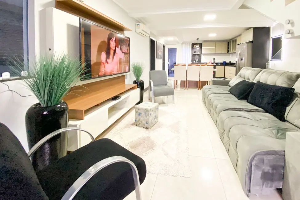 Casa com 3 quartos à venda, 201m2 em Itoupava Norte, Blumenau - SC - imagem 5 Foto 5 de Casa com 3 quartos à venda, 201m2 em Itoupava Norte, Blumenau - SC