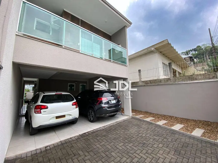 Foto 2 de Casa com 3 quartos à venda, 154m2 em Água Verde, Blumenau - SC