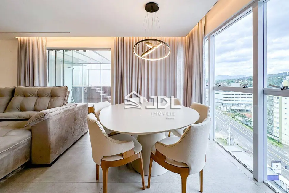 Cobertura com 3 quartos à venda, 252m2 em Fortaleza, Blumenau - SC - imagem 5 Foto 5 de Cobertura com 3 quartos à venda, 252m2 em Fortaleza, Blumenau - SC