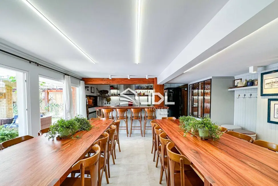 Casa com 4 quartos à venda, 914m2 em Ponta Aguda, Blumenau - SC - imagem 6 Foto 6 de Casa com 4 quartos à venda, 914m2 em Ponta Aguda, Blumenau - SC