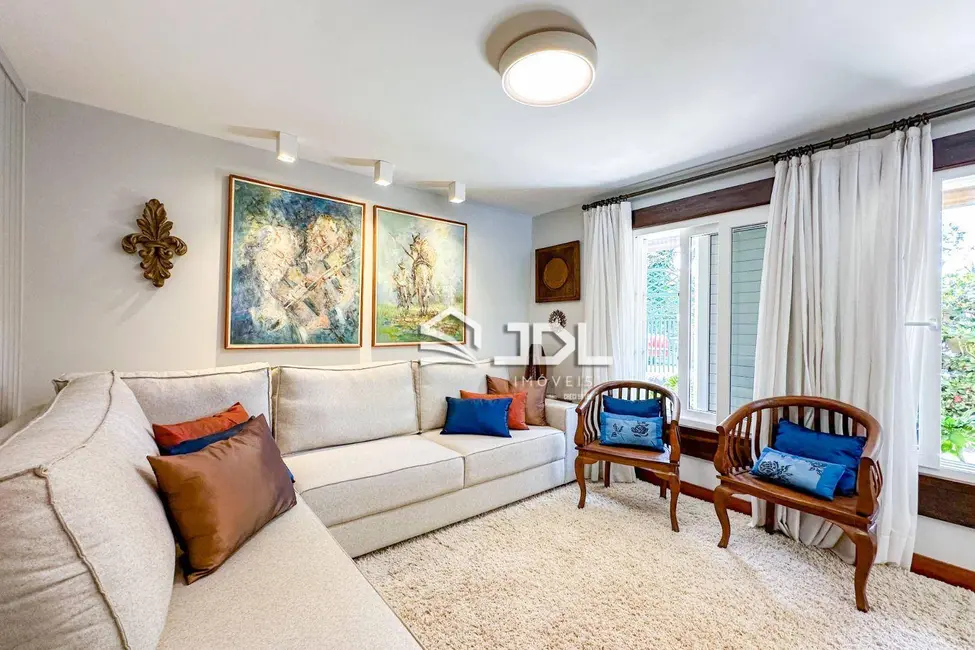 Casa com 4 quartos à venda, 914m2 em Ponta Aguda, Blumenau - SC - imagem 9 Foto 9 de Casa com 4 quartos à venda, 914m2 em Ponta Aguda, Blumenau - SC