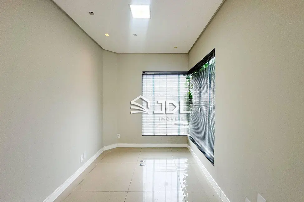 Casa com 3 quartos à venda, 80m2 em Itoupava Central, Blumenau - SC - imagem 8 Foto 8 de Casa com 3 quartos à venda, 80m2 em Itoupava Central, Blumenau - SC