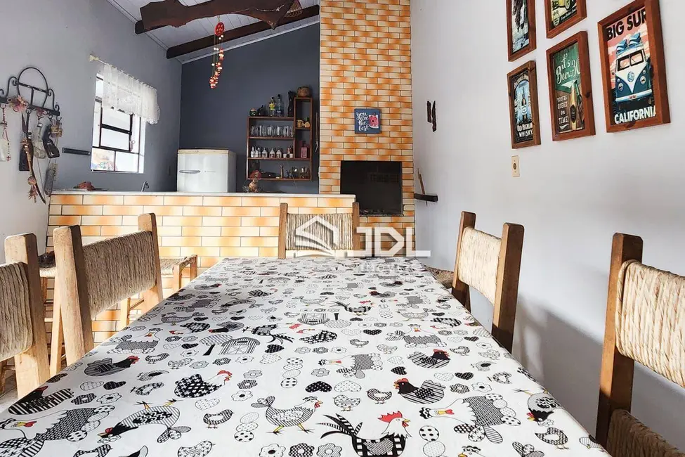 Casa com 3 quartos à venda, 331m2 em Velha, Blumenau - SC - imagem 5 Foto 5 de Casa com 3 quartos à venda, 331m2 em Velha, Blumenau - SC
