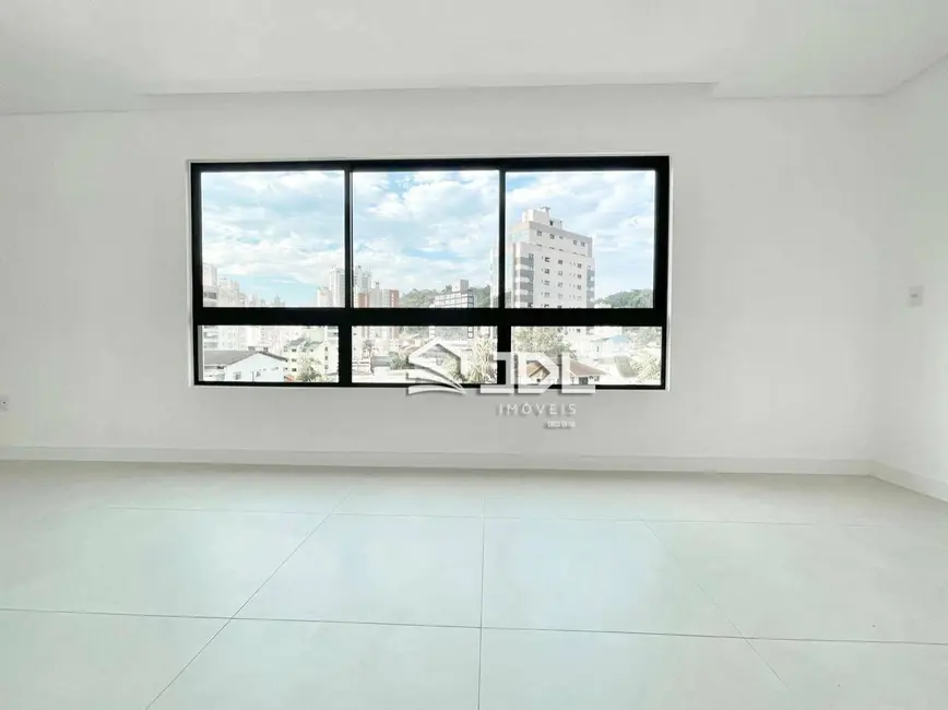 Foto 2 de Apartamento com 2 quartos à venda, 101m2 em Vila Nova, Blumenau - SC