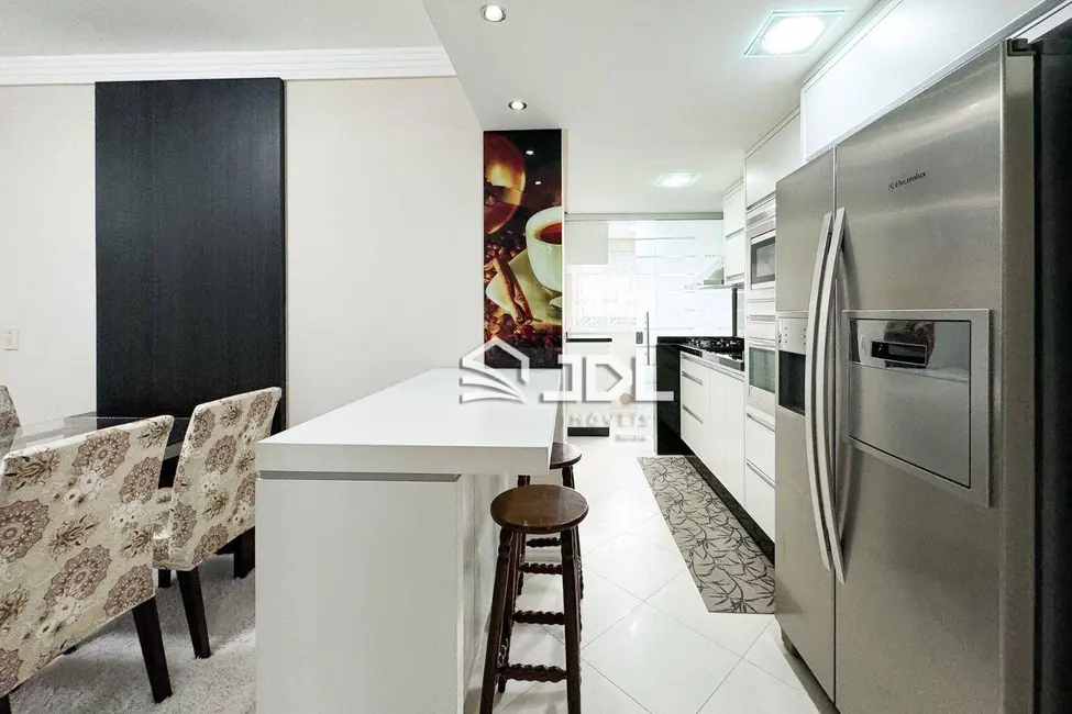 Apartamento com 2 quartos à venda, 108m2 em Velha, Blumenau - SC - imagem 8 Foto 8 de Apartamento com 2 quartos à venda, 108m2 em Velha, Blumenau - SC