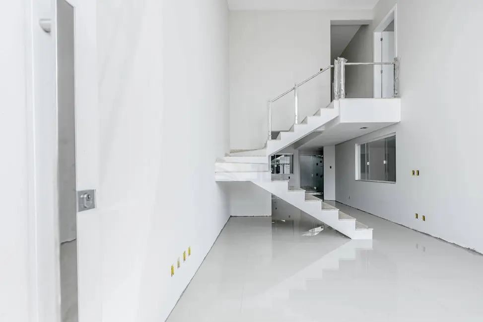 Casa com 3 quartos à venda, 150m2 em Escola Agrícola, Blumenau - SC - imagem 3 Foto 3 de Casa com 3 quartos à venda, 150m2 em Escola Agrícola, Blumenau - SC