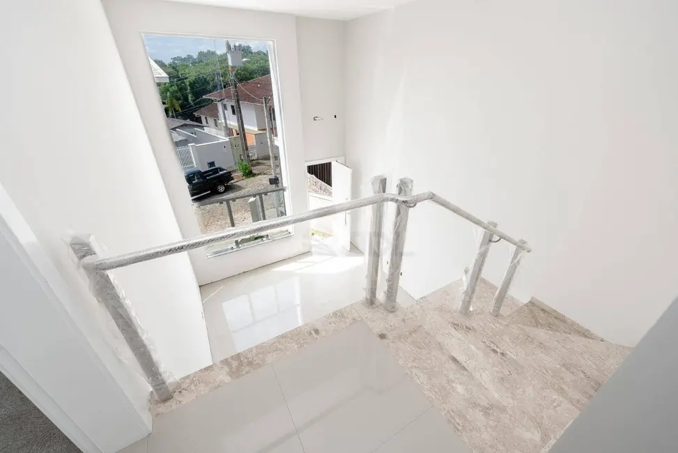 Casa com 3 quartos à venda, 150m2 em Escola Agrícola, Blumenau - SC - imagem 9 Foto 9 de Casa com 3 quartos à venda, 150m2 em Escola Agrícola, Blumenau - SC