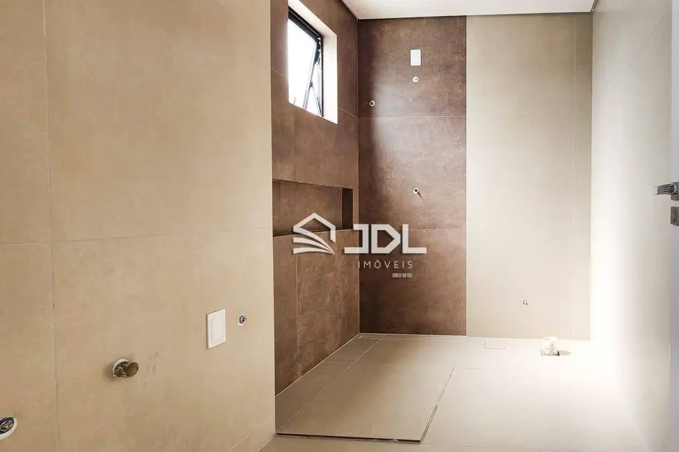 Casa com 3 quartos à venda, 268m2 em Ponta Aguda, Blumenau - SC - imagem 5 Foto 5 de Casa com 3 quartos à venda, 268m2 em Ponta Aguda, Blumenau - SC