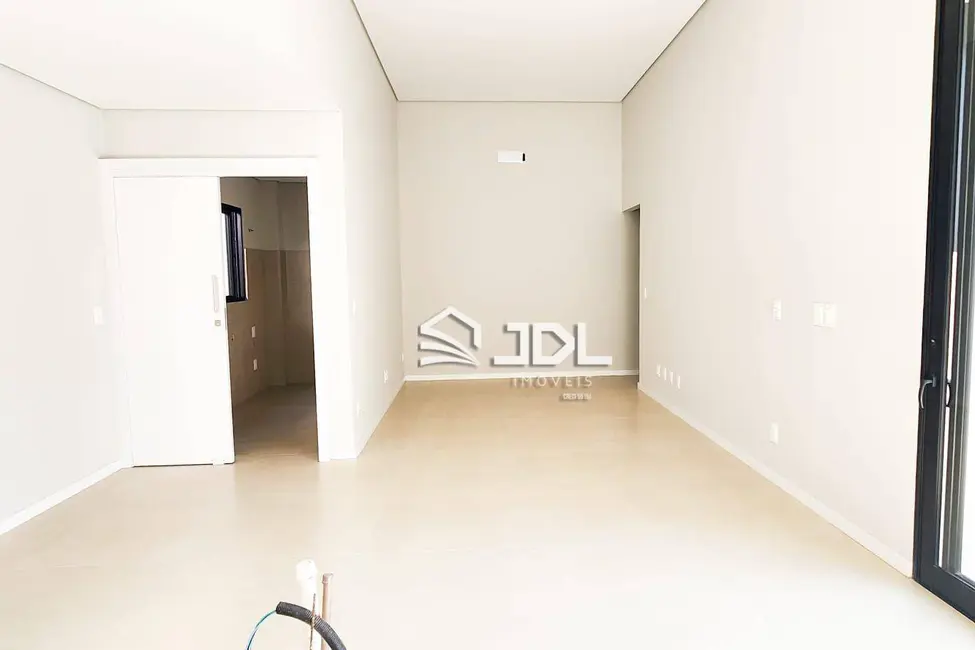 Casa com 3 quartos à venda, 268m2 em Ponta Aguda, Blumenau - SC - imagem 4 Foto 4 de Casa com 3 quartos à venda, 268m2 em Ponta Aguda, Blumenau - SC