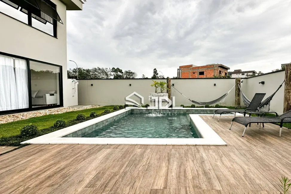 Casa de Condomínio com 3 quartos à venda, 411m2 em Ponta Aguda, Blumenau - SC - imagem 7 Foto 7 de Casa de Condomínio com 3 quartos à venda, 411m2 em Ponta Aguda, Blumenau - SC