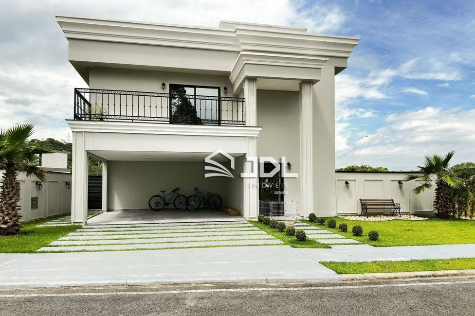 Foto 1 de Casa de Condomínio com 3 quartos à venda, 411m2 em Ponta Aguda, Blumenau - SC