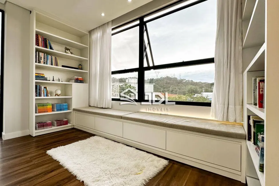 Casa de Condomínio com 3 quartos à venda, 411m2 em Ponta Aguda, Blumenau - SC - imagem 6 Foto 6 de Casa de Condomínio com 3 quartos à venda, 411m2 em Ponta Aguda, Blumenau - SC