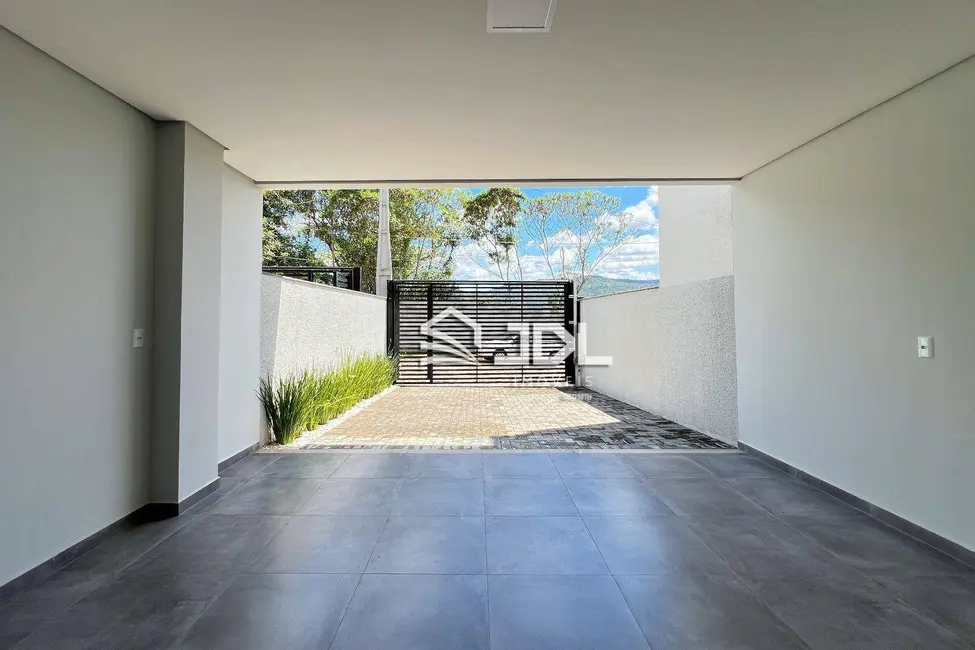 Casa com 3 quartos à venda, 153m2 em Ponta Aguda, Blumenau - SC - imagem 4 Foto 4 de Casa com 3 quartos à venda, 153m2 em Ponta Aguda, Blumenau - SC