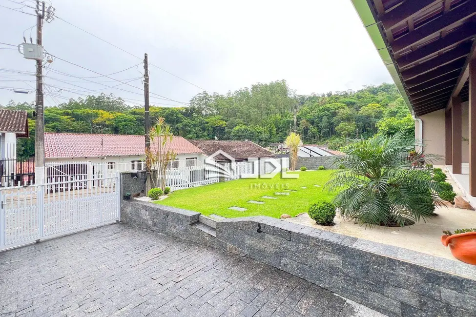 Casa com 3 quartos à venda, 364m2 em Salto do Norte, Blumenau - SC - imagem 5 Foto 5 de Casa com 3 quartos à venda, 364m2 em Salto do Norte, Blumenau - SC