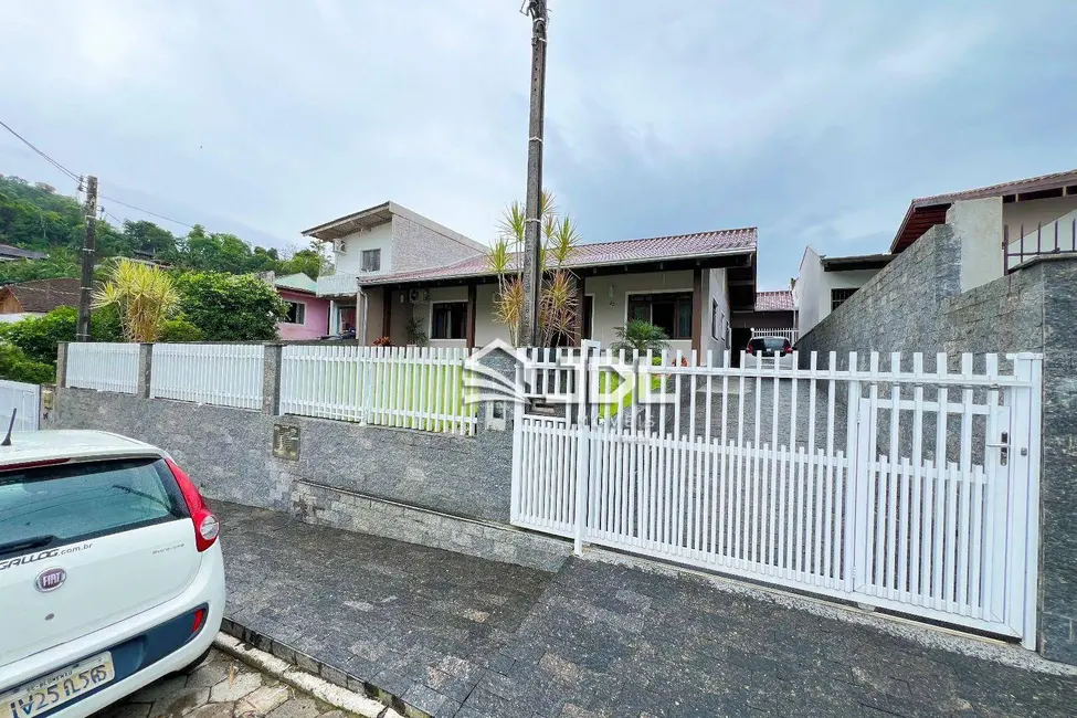 Casa com 3 quartos à venda, 364m2 em Salto do Norte, Blumenau - SC - imagem 7 Foto 7 de Casa com 3 quartos à venda, 364m2 em Salto do Norte, Blumenau - SC