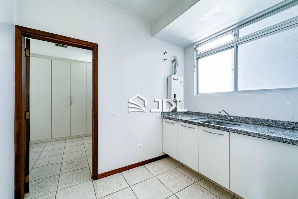 Cobertura com 2 quartos à venda, 291m2 em Victor Konder, Blumenau - SC - imagem 9 Foto 9 de Cobertura com 2 quartos à venda, 291m2 em Victor Konder, Blumenau - SC