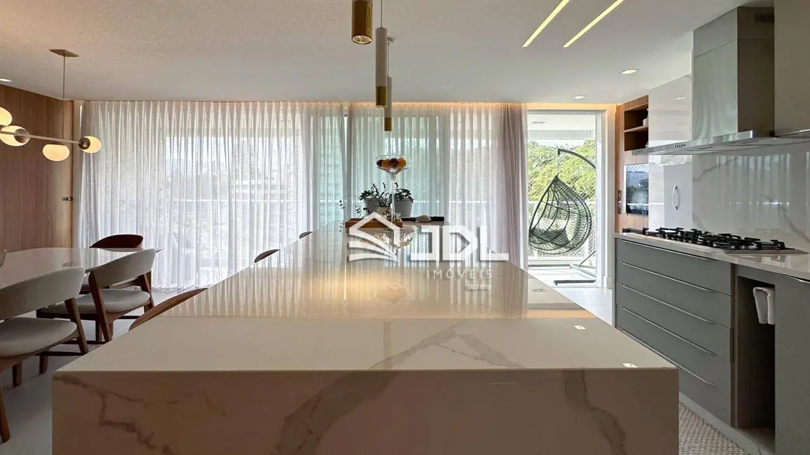Apartamento com 3 quartos à venda, 189m2 em Bom Retiro, Blumenau - SC - imagem 3 Foto 3 de Apartamento com 3 quartos à venda, 189m2 em Bom Retiro, Blumenau - SC