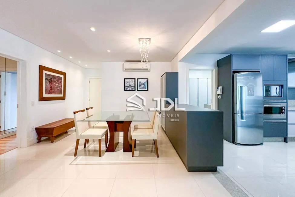 Apartamento com 3 quartos à venda, 229m2 em Vila Nova, Blumenau - SC - imagem 1 Foto 1 de Apartamento com 3 quartos à venda, 229m2 em Vila Nova, Blumenau - SC