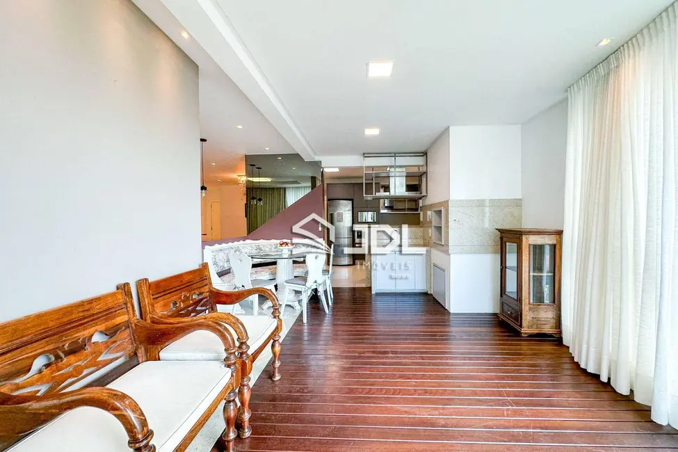 Apartamento com 3 quartos à venda, 229m2 em Vila Nova, Blumenau - SC - imagem 8 Foto 8 de Apartamento com 3 quartos à venda, 229m2 em Vila Nova, Blumenau - SC