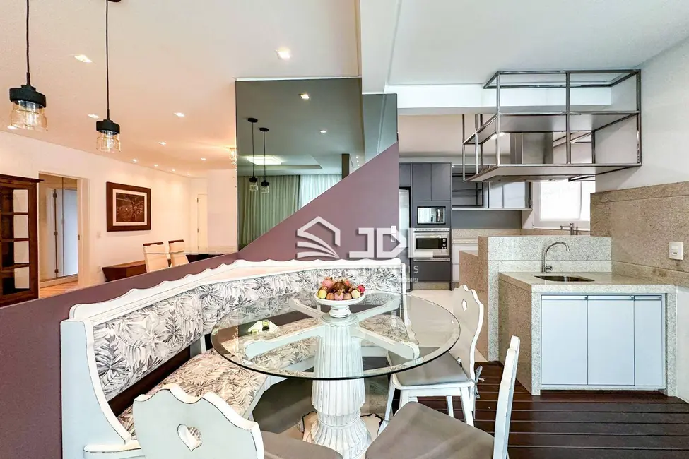 Apartamento com 3 quartos à venda, 229m2 em Vila Nova, Blumenau - SC - imagem 9 Foto 9 de Apartamento com 3 quartos à venda, 229m2 em Vila Nova, Blumenau - SC