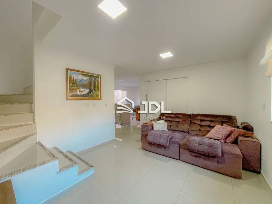 Casa com 3 quartos à venda, 123m2 em Velha, Blumenau - SC - imagem 7 Foto 7 de Casa com 3 quartos à venda, 123m2 em Velha, Blumenau - SC