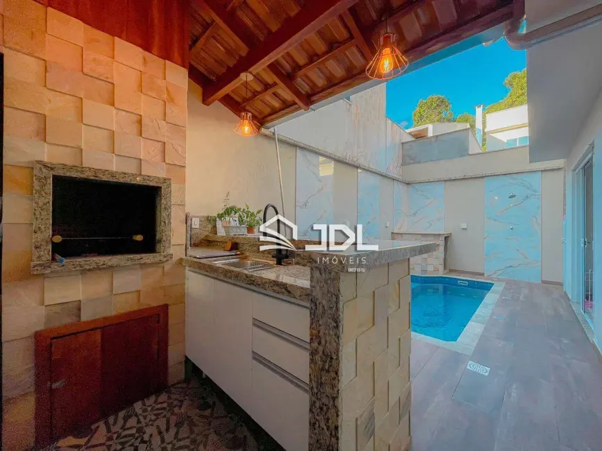 Casa com 3 quartos à venda, 123m2 em Velha, Blumenau - SC - imagem 4 Foto 4 de Casa com 3 quartos à venda, 123m2 em Velha, Blumenau - SC