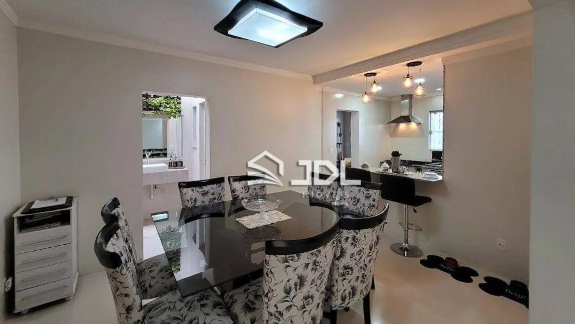 Casa com 2 quartos à venda, 286m2 em Ribeirão Fresco, Blumenau - SC - imagem 6 Foto 6 de Casa com 2 quartos à venda, 286m2 em Ribeirão Fresco, Blumenau - SC