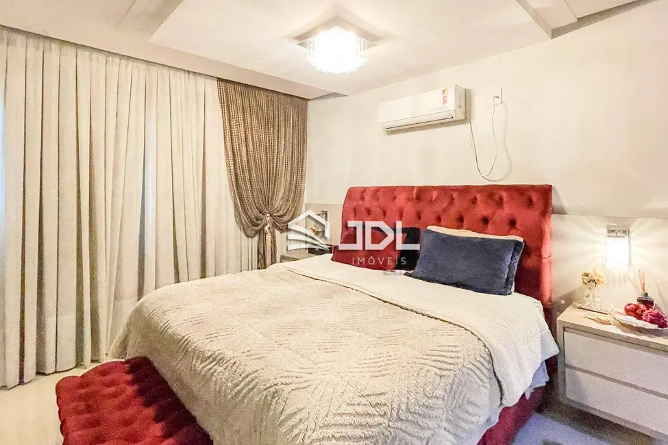 Casa com 3 quartos à venda, 362m2 em Itoupava Central, Blumenau - SC - imagem 9 Foto 9 de Casa com 3 quartos à venda, 362m2 em Itoupava Central, Blumenau - SC