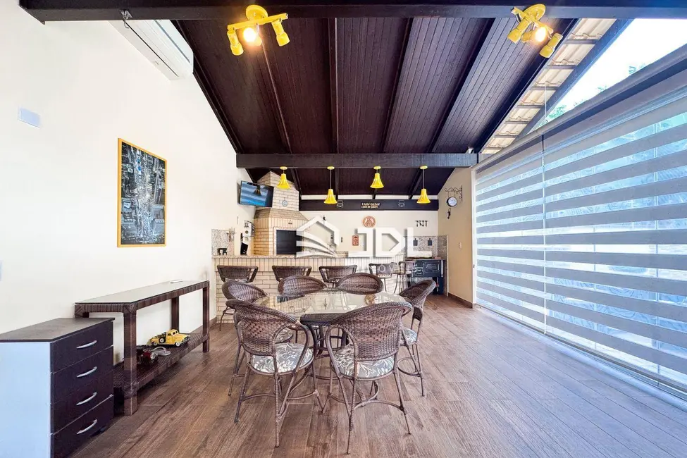 Casa com 3 quartos à venda, 530m2 em Escola Agrícola, Blumenau - SC - imagem 7 Foto 7 de Casa com 3 quartos à venda, 530m2 em Escola Agrícola, Blumenau - SC