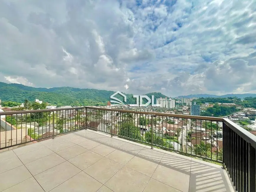 Casa com 3 quartos à venda, 346m2 em Garcia, Blumenau - SC - imagem 6 Foto 6 de Casa com 3 quartos à venda, 346m2 em Garcia, Blumenau - SC
