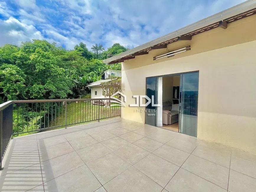 Casa com 3 quartos à venda, 346m2 em Garcia, Blumenau - SC - imagem 7 Foto 7 de Casa com 3 quartos à venda, 346m2 em Garcia, Blumenau - SC