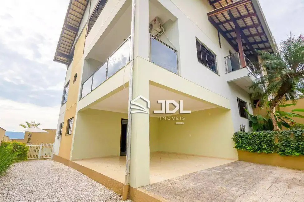 Casa com 3 quartos à venda, 402m2 em Itoupava Norte, Blumenau - SC - imagem 5 Foto 5 de Casa com 3 quartos à venda, 402m2 em Itoupava Norte, Blumenau - SC