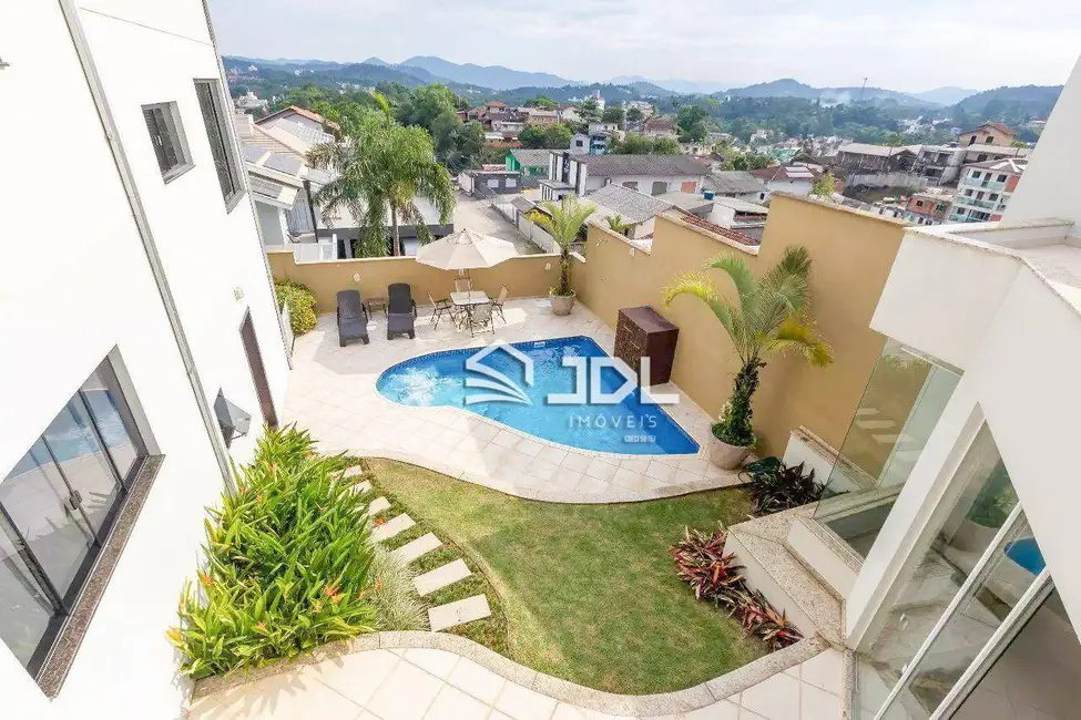 Casa com 3 quartos à venda, 402m2 em Itoupava Norte, Blumenau - SC - imagem 4 Foto 4 de Casa com 3 quartos à venda, 402m2 em Itoupava Norte, Blumenau - SC
