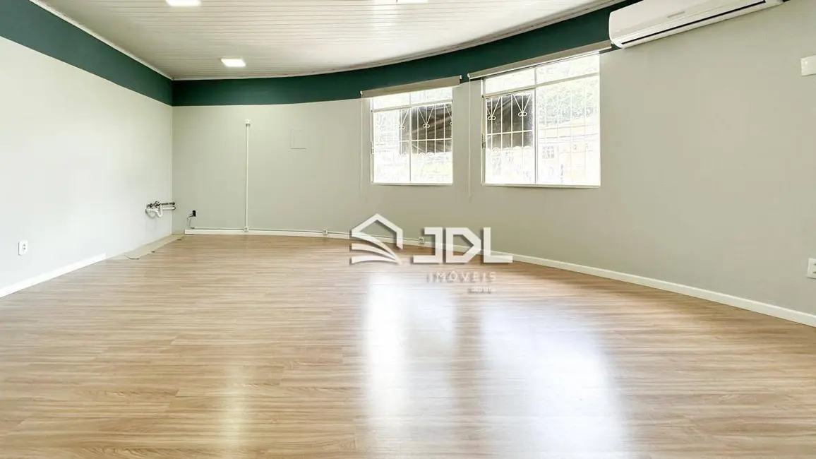 Foto 4 de Sala Comercial para alugar, 100m2 em Ponta Aguda, Blumenau - SC