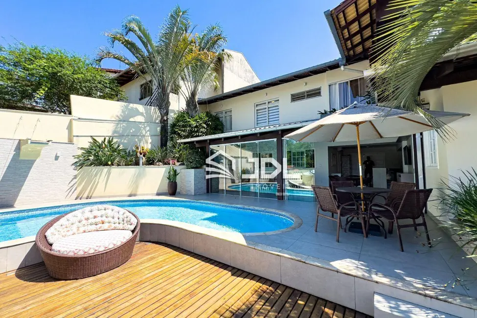 Casa com 3 quartos à venda, 462m2 em Itoupava Seca, Blumenau - SC - imagem 4 Foto 4 de Casa com 3 quartos à venda, 462m2 em Itoupava Seca, Blumenau - SC